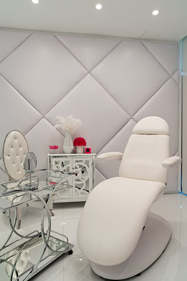 Dr. Cat Beverly Hills labiaplasty specialist consultation